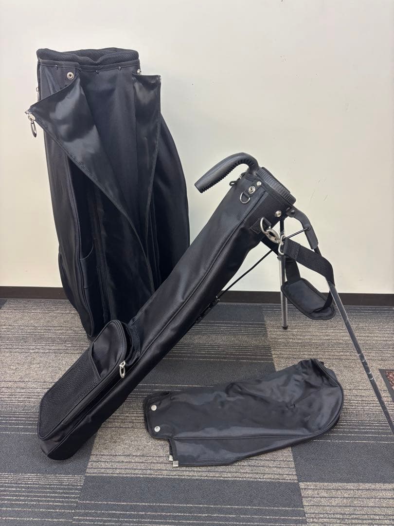 い*ん様 セルフスタンドバック内蔵キャディバック