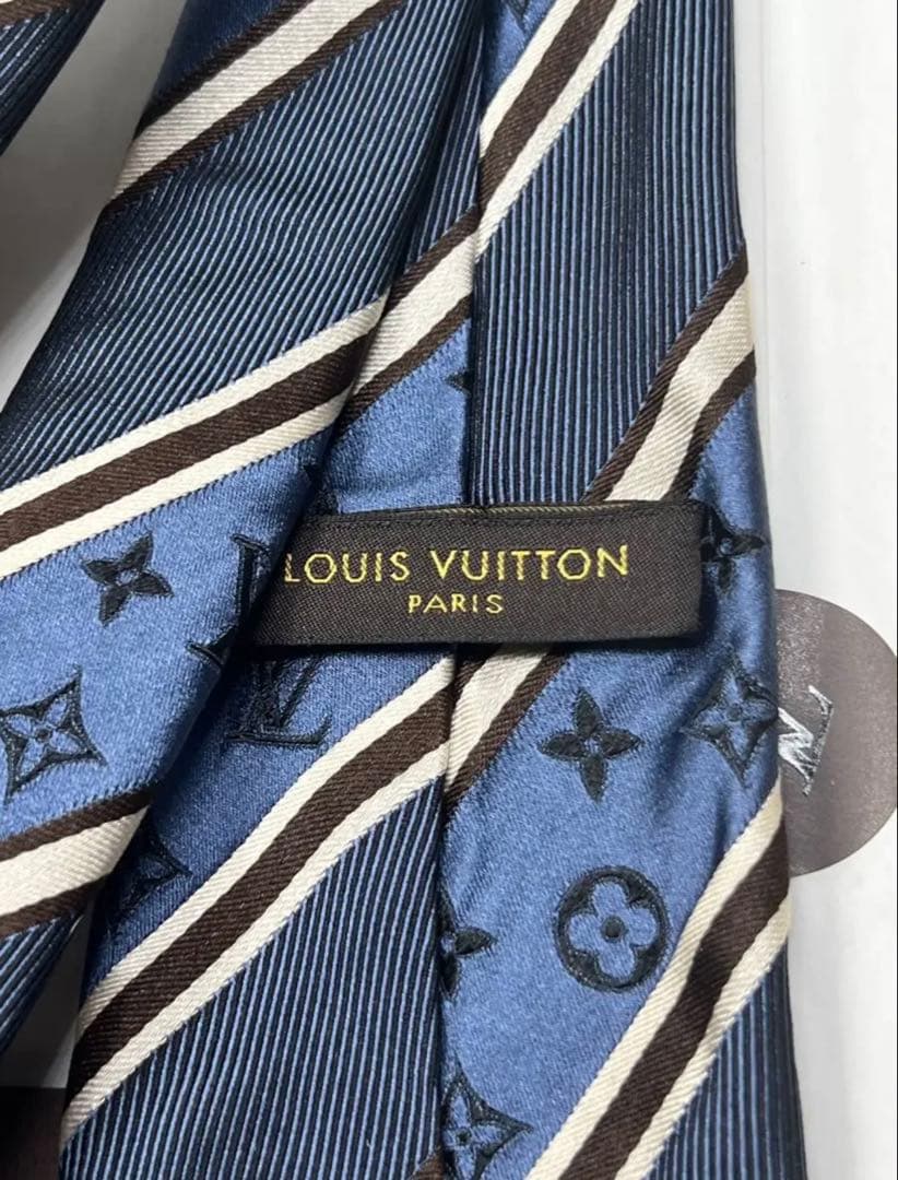 超美品 ルイヴィトン ストライプ モノグラム ジャガード 青 ネクタイ 肉厚