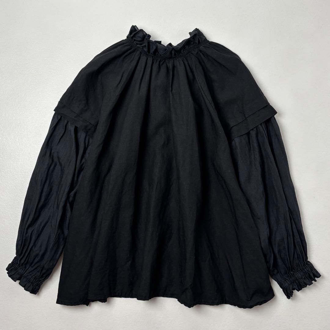 ネストローブ　リネンラミーフリル2way ブラウス　黒　リボン