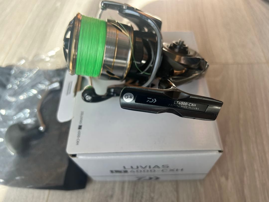 Daiwa LUVIAS 4000-CXH スピニングリール