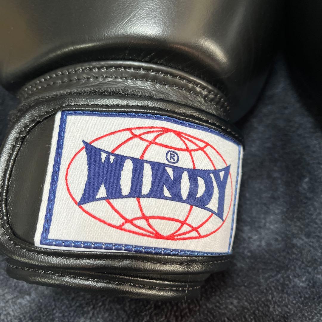 美品　WINDY ウインディ　ボクシンググローブ　10オンス　ブラック