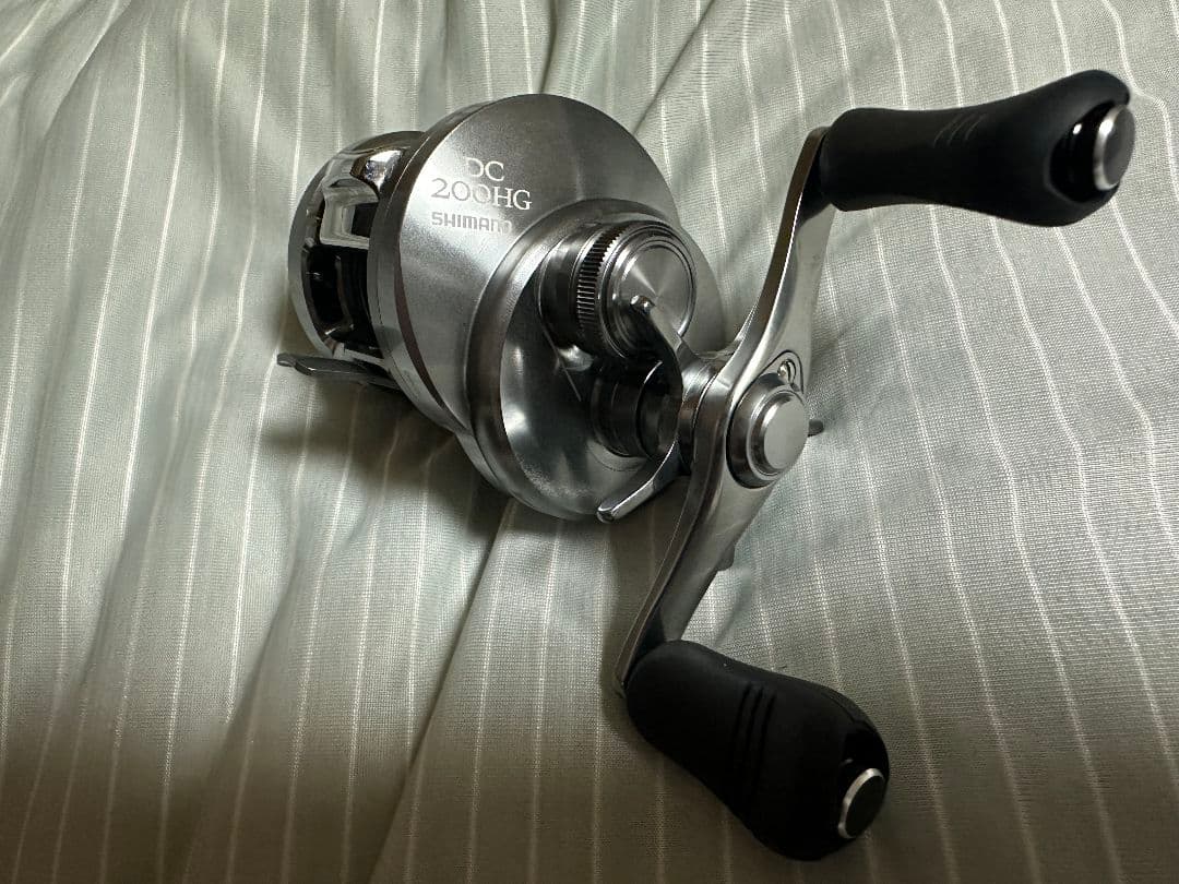 リール SHIMANO CALCUTTA CONQUEST DC 200HG