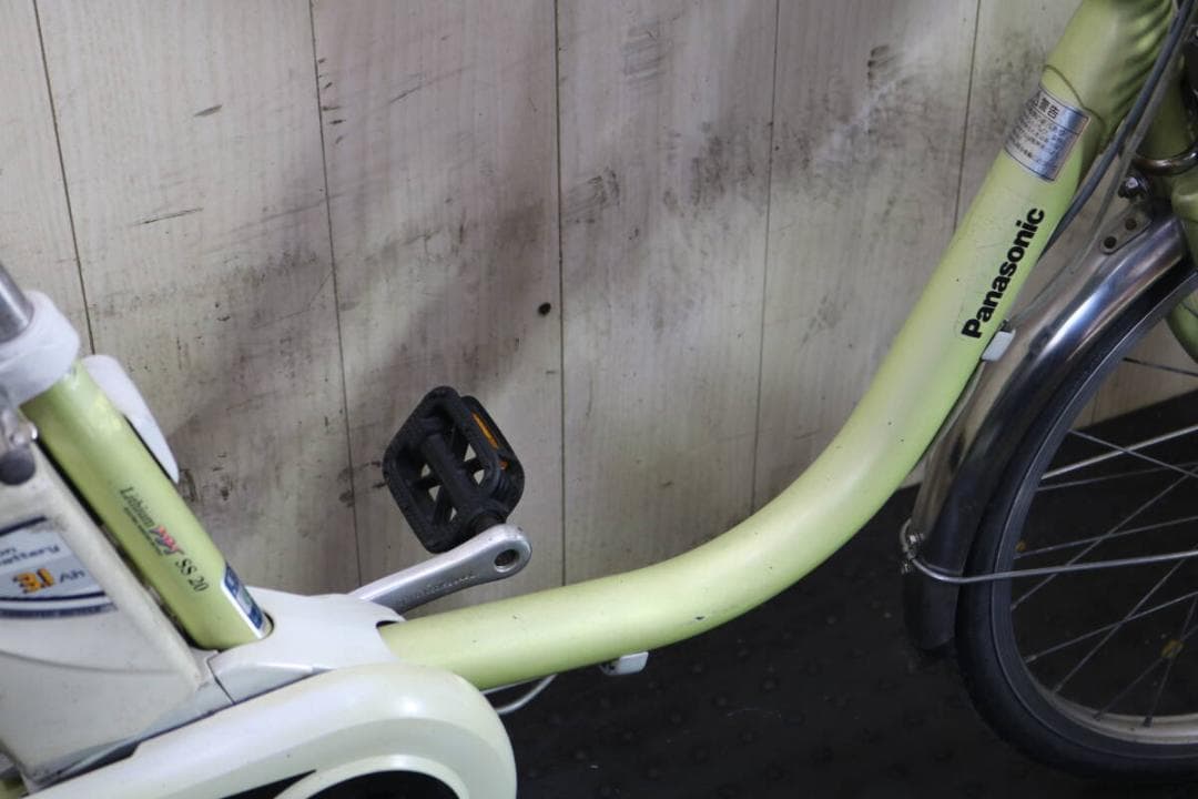 電動アシスト自転車 ライトグリーン 前バスケット付き
