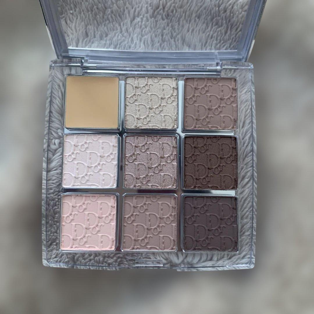 Dior バックステージ　アイパレット　002 クール