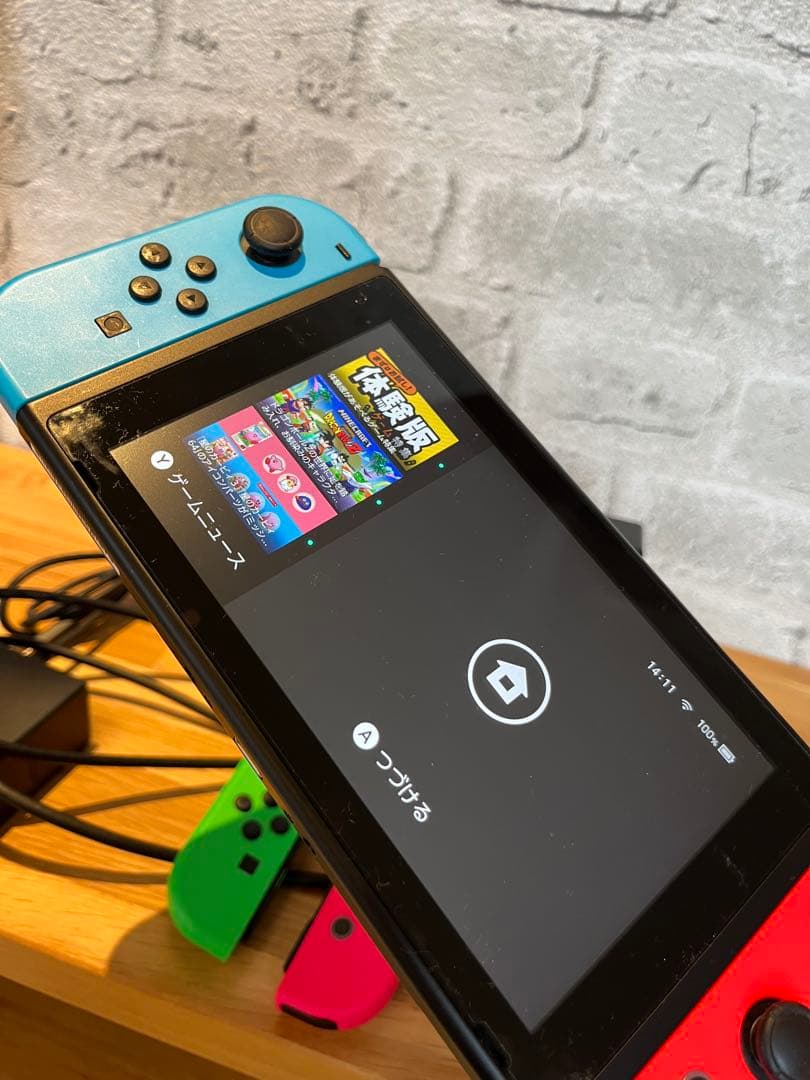Switch本体　Joy-Con＋2個付き