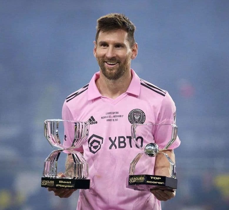 インテルマイアミ　メッシ　ユニフォーム