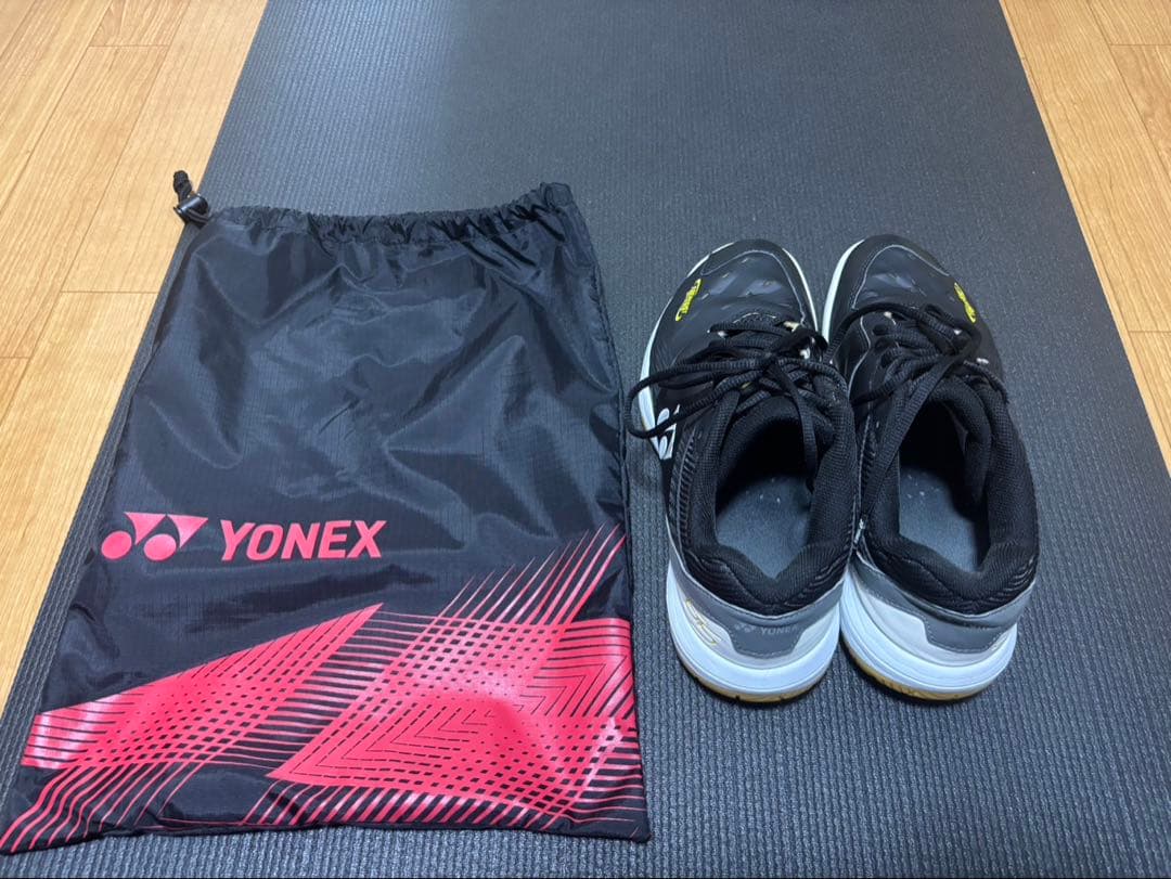 バドミントンシューズ28.0