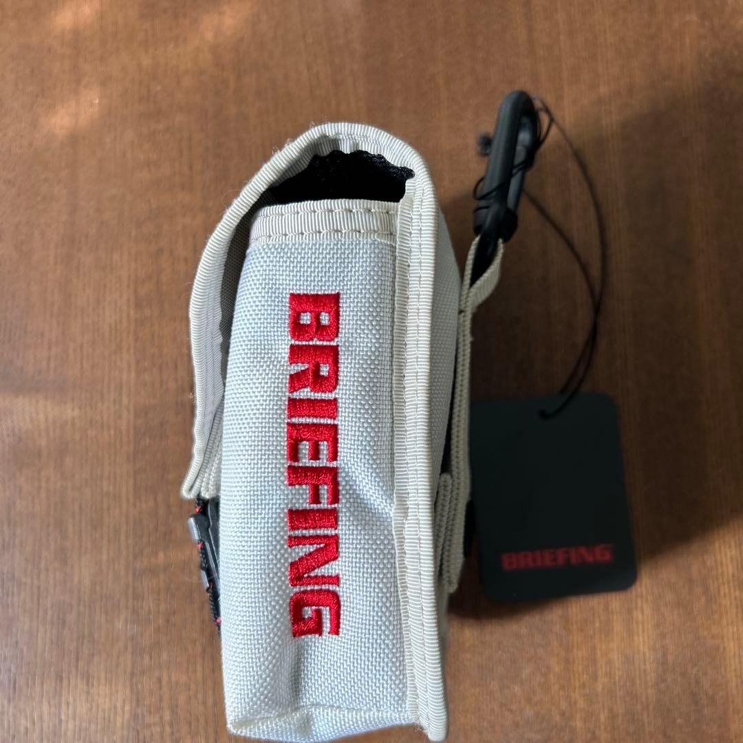 BRIEFING ゴルフレーザー距離計用ケース　ホリデーホワイト【数量限定】