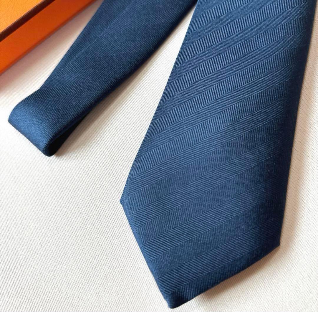 レア HERMESエルメス ネイビー ネクタイ 《クラブ ディスコ》