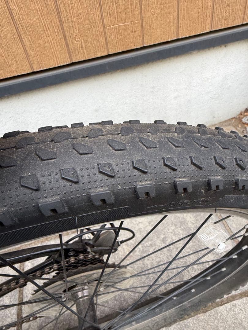 Trek 24インチ キッズバイク 黒/青/黄緑