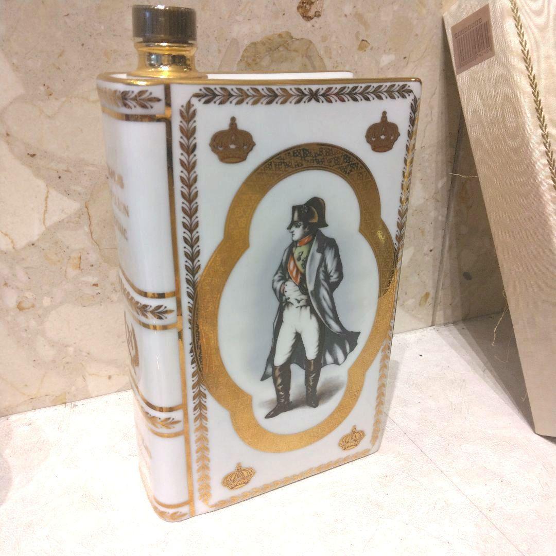 ♦CAMUS カミュ　ナポレオンブック型 コニャック 本型ボトル　未使用