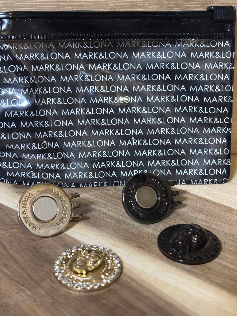 MARK&LONA MARKER / スカルスタッズ スワロフスキー ゴールド