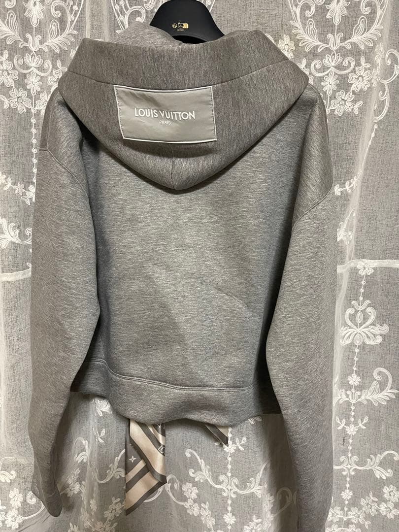 今期　ルイヴィトン　トレーナー