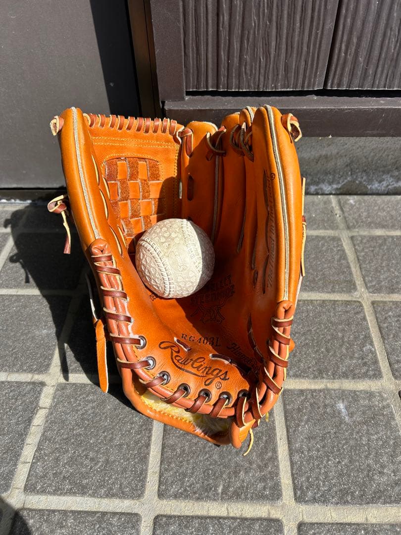 希少品　軟式ローリングスグローブ（未使用品）即戦力！！形崩れ防止M球付き！