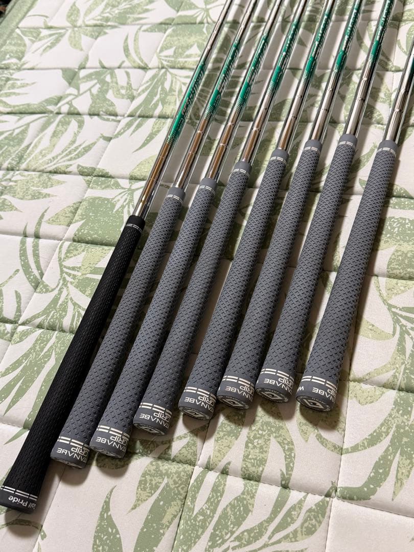 【値下げ中！】Titleist T200アイアン 8本セット　5〜48＋3番