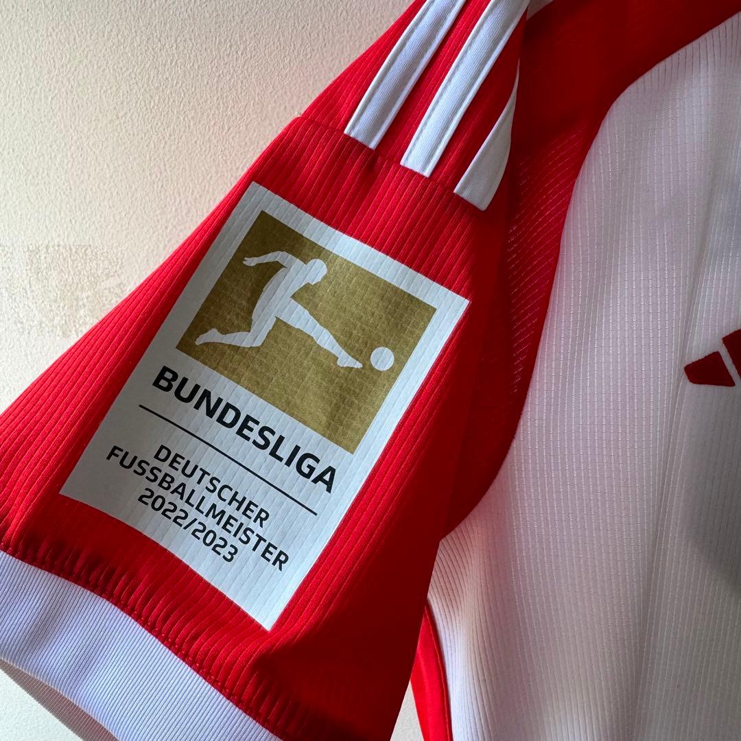 FC バイエルン　23/24 ホームユニフォーム