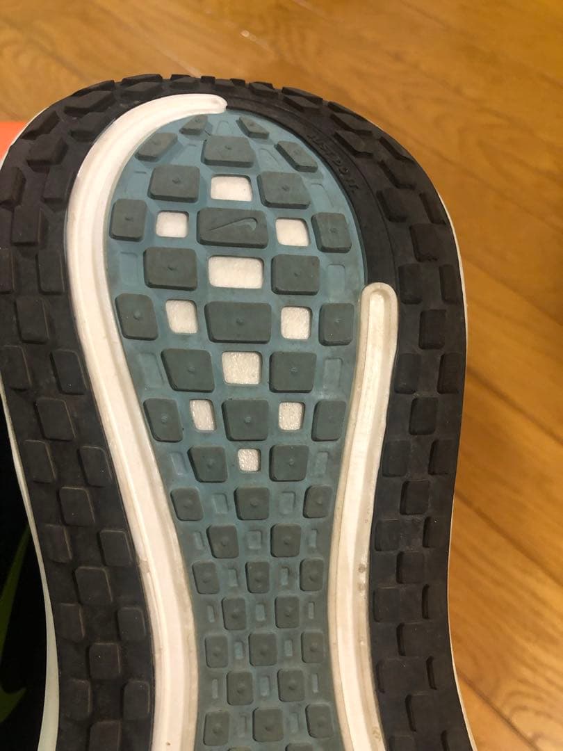 NIKE ナイキ ズーム ボメロ プラス　27.5ｃｍ　メンズ