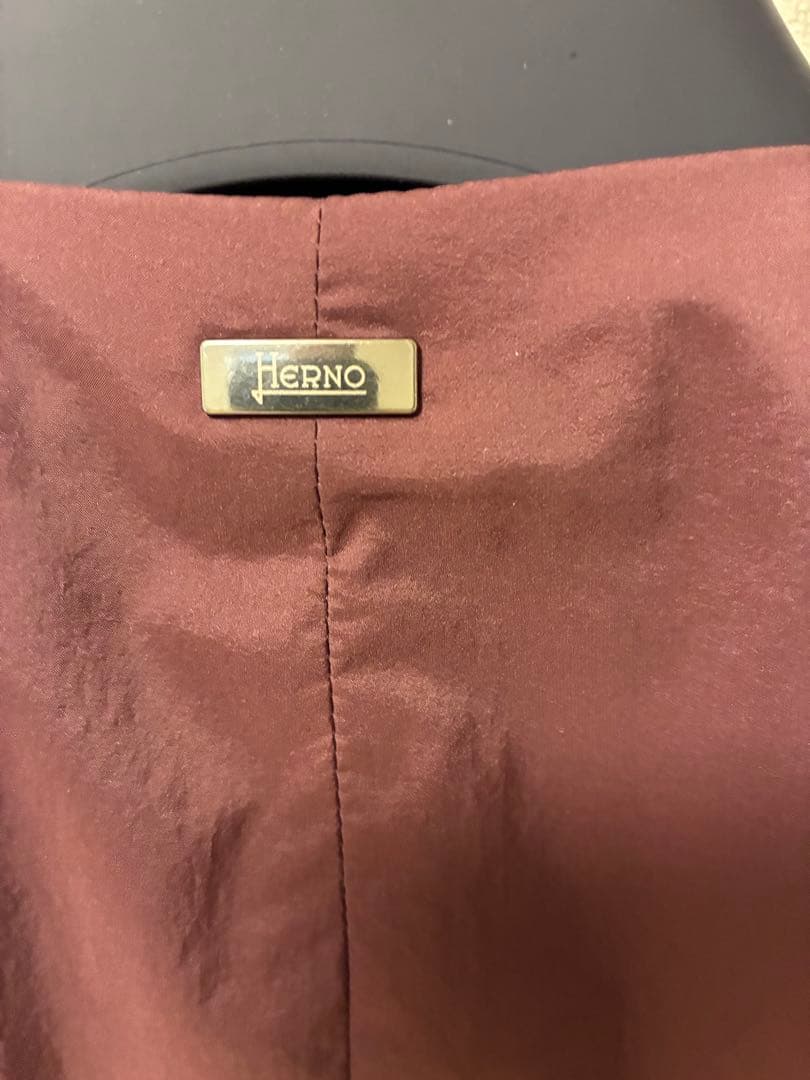 Herno legend il Gilet バーガンディ44‼️