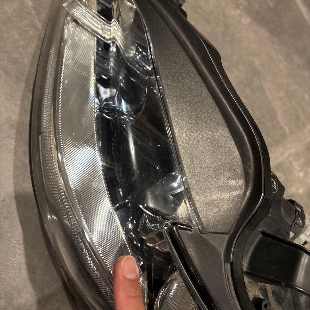 ZWA10 CT左ヘッドライト