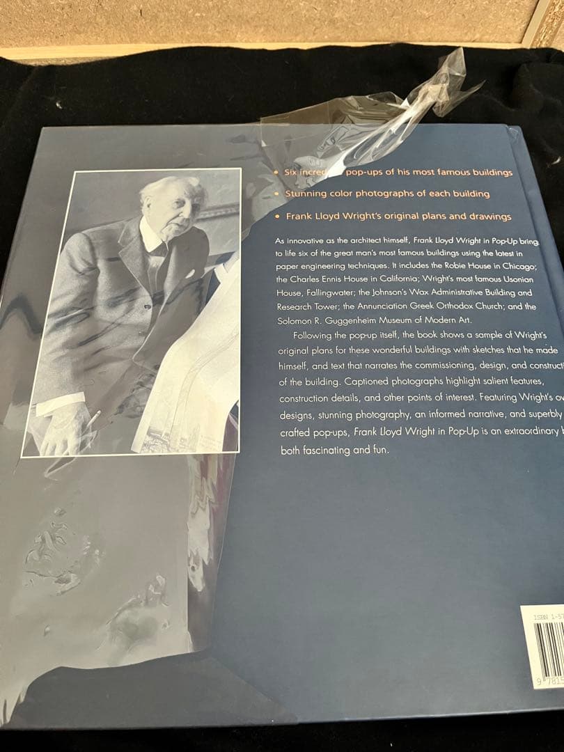 洋書　フランクロイドライト　立体書籍　ポップアップブック　建築作品集