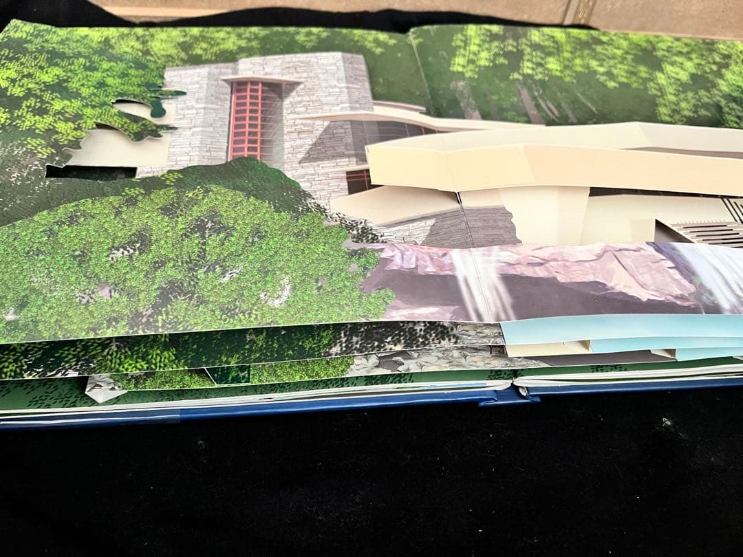 洋書　フランクロイドライト　立体書籍　ポップアップブック　建築作品集