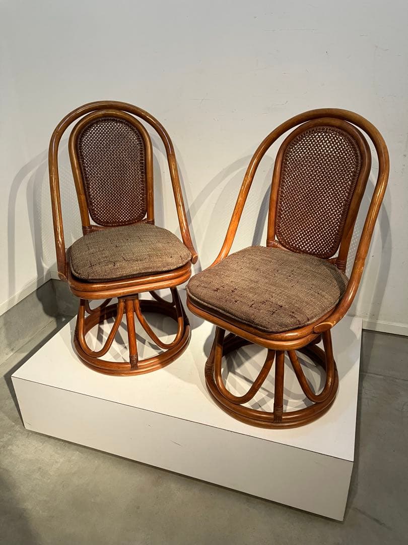 ①オールド、ラタン、ハイバックチェア、レトロ、和モダン、キツツキ、回転椅子、