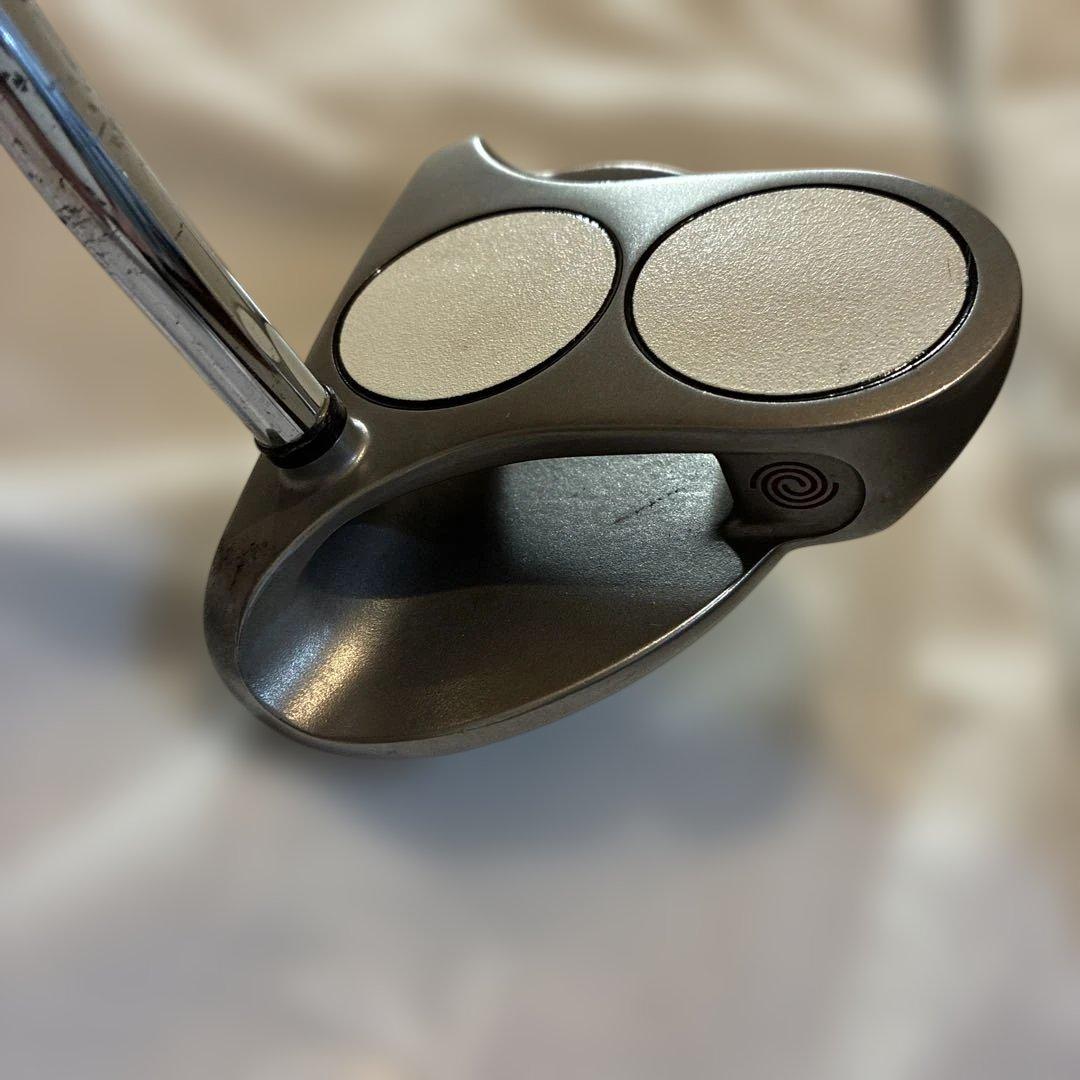 オデッセイ 初代ホワイトホット 2ボールLONG パター　カバー付き