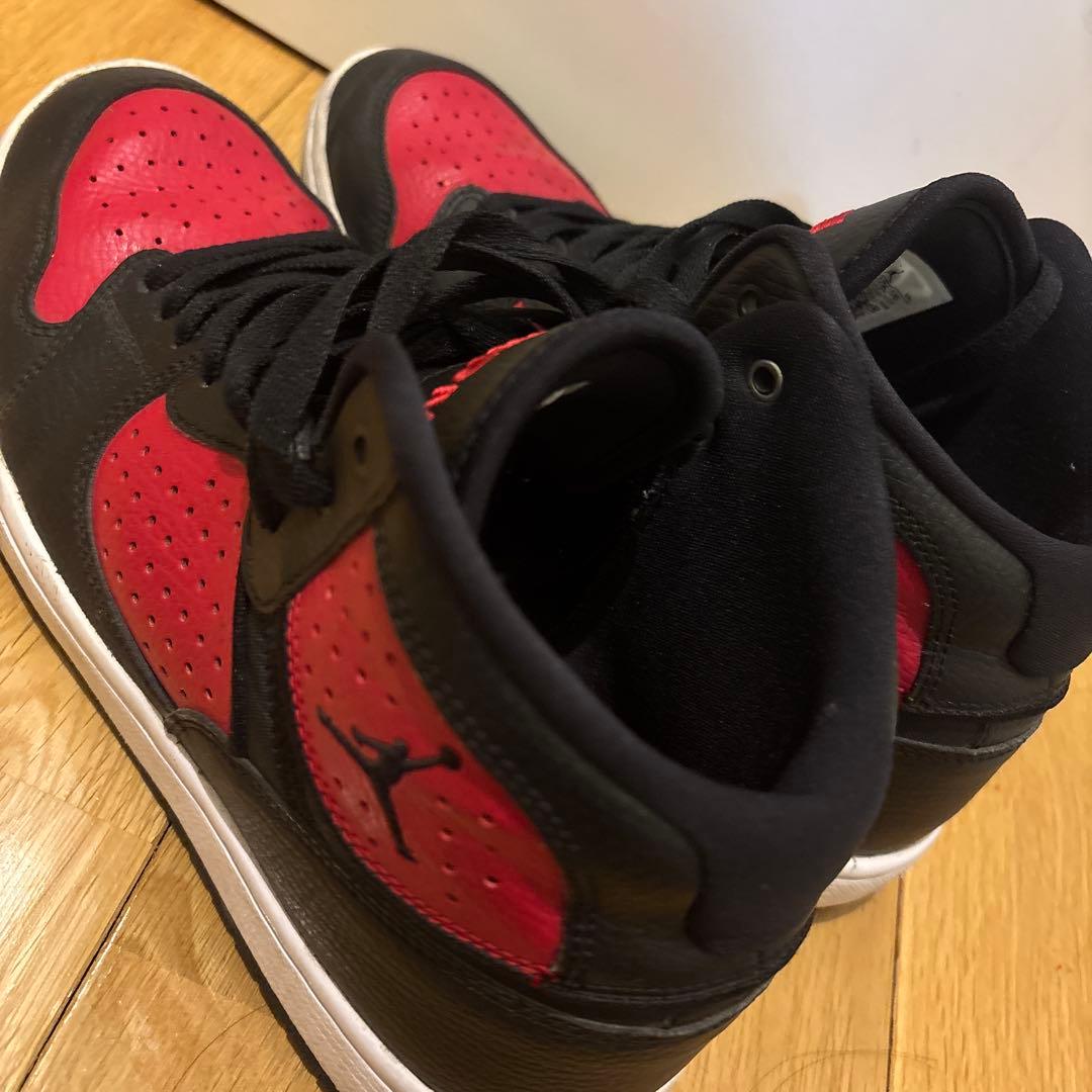 エアジョーダン赤黒 ハイカットシューズ