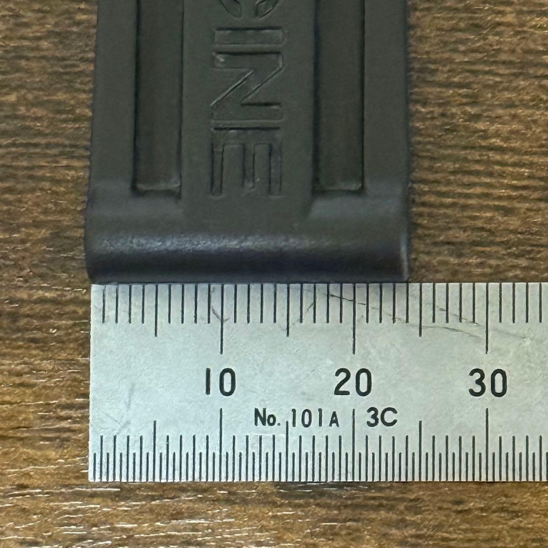 【未使用】パネライ 純正時計ベルト ラバーベルト