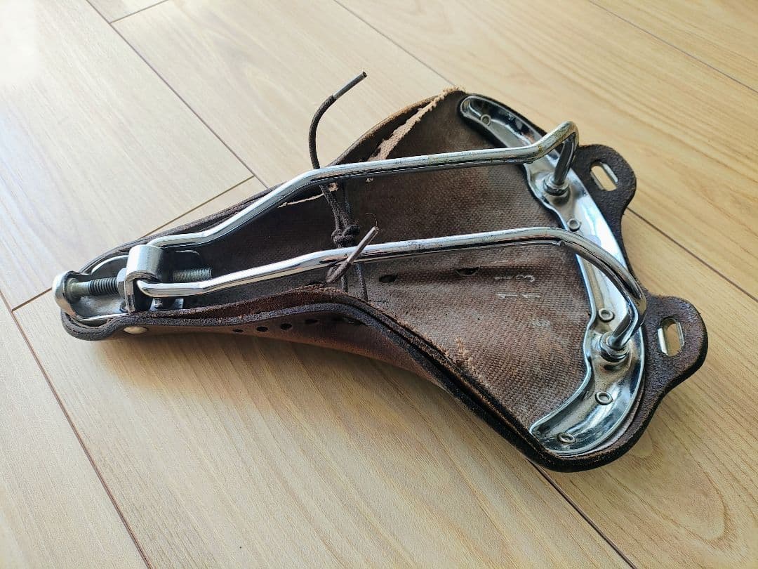 Silk レザーサドル ブラウン