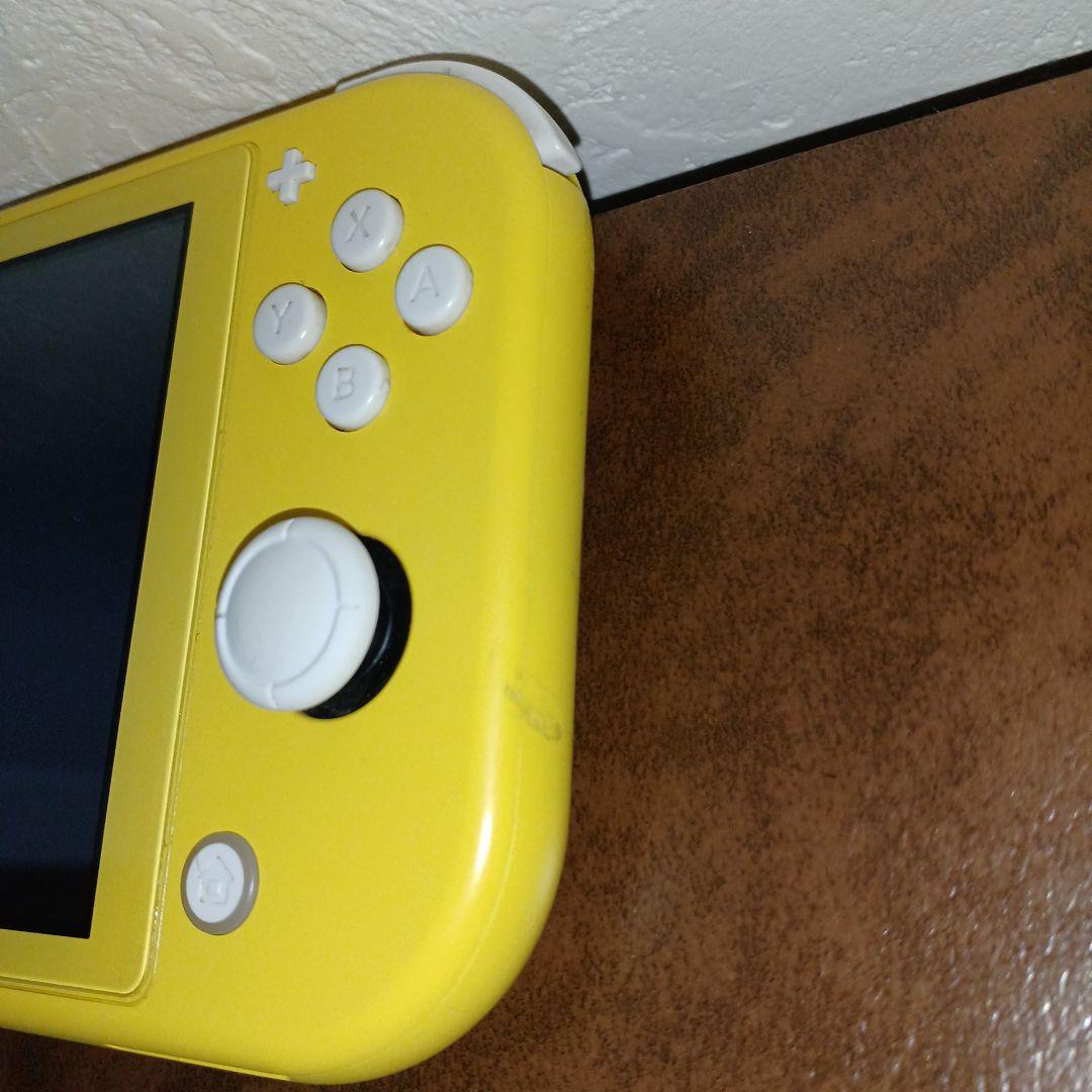 りーにゃんNintendo Switch Lite イエロー 黄色　本体