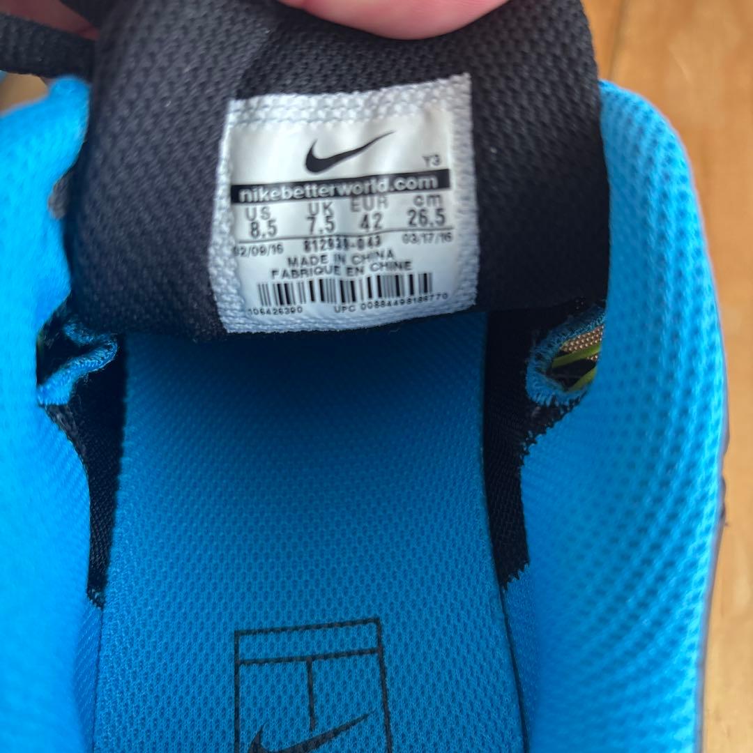 h*k様 ナイキ　ナダル　テニスシューズ　26.5　ナイトセッション