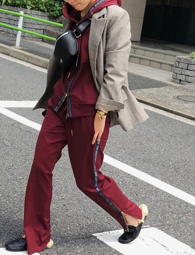 【新品】アパルトモン　アメリカーナ　Line Hoodedパーカー　ボルドー