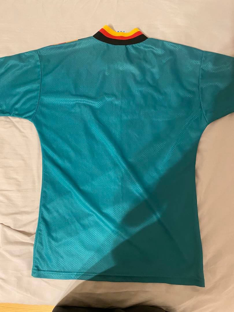 adidas ドイツ代表　幾何学模様 シャツ Sサイズ