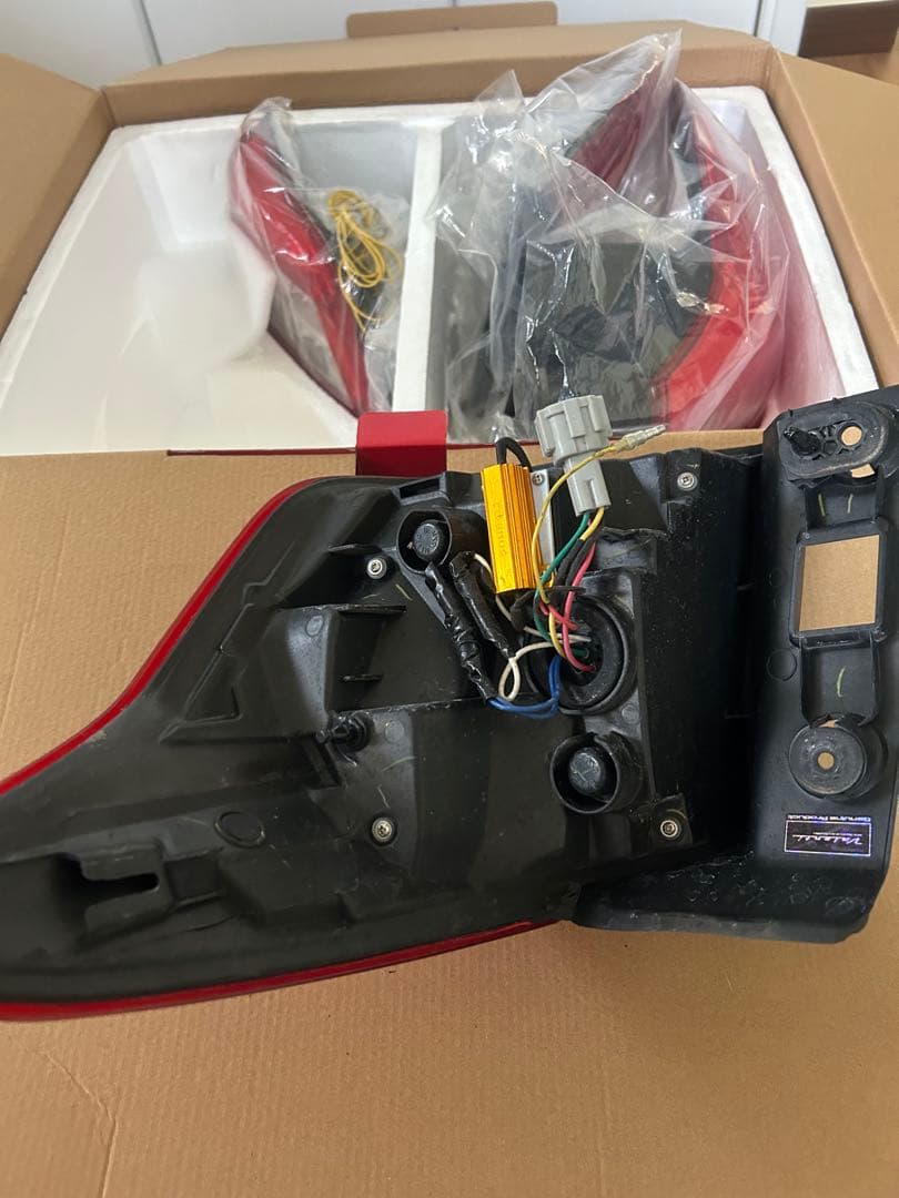 アクセサリー Valenti Jewel LED Tail Lamp Revo