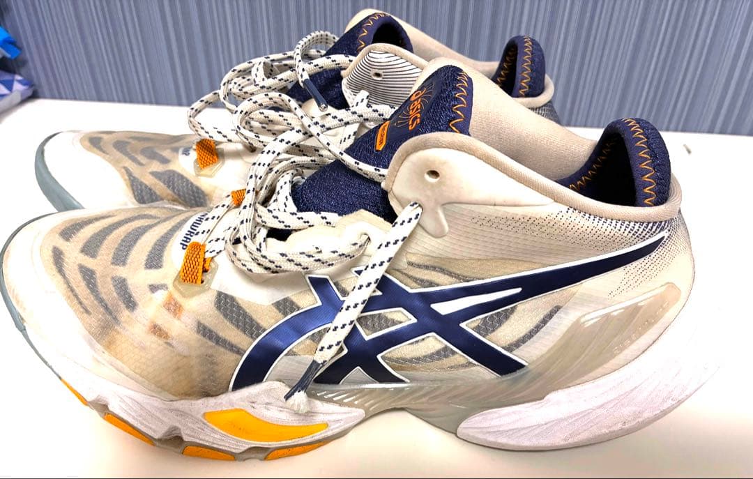 asics メタライズ　RISE 27.5cm