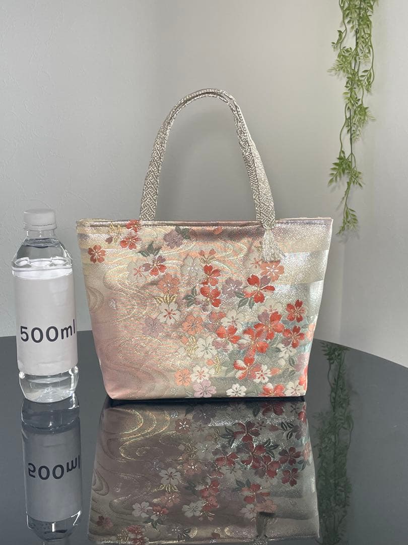 帯リメイクバッグ　流水に桜文様　トートバッグ 和装バッグ