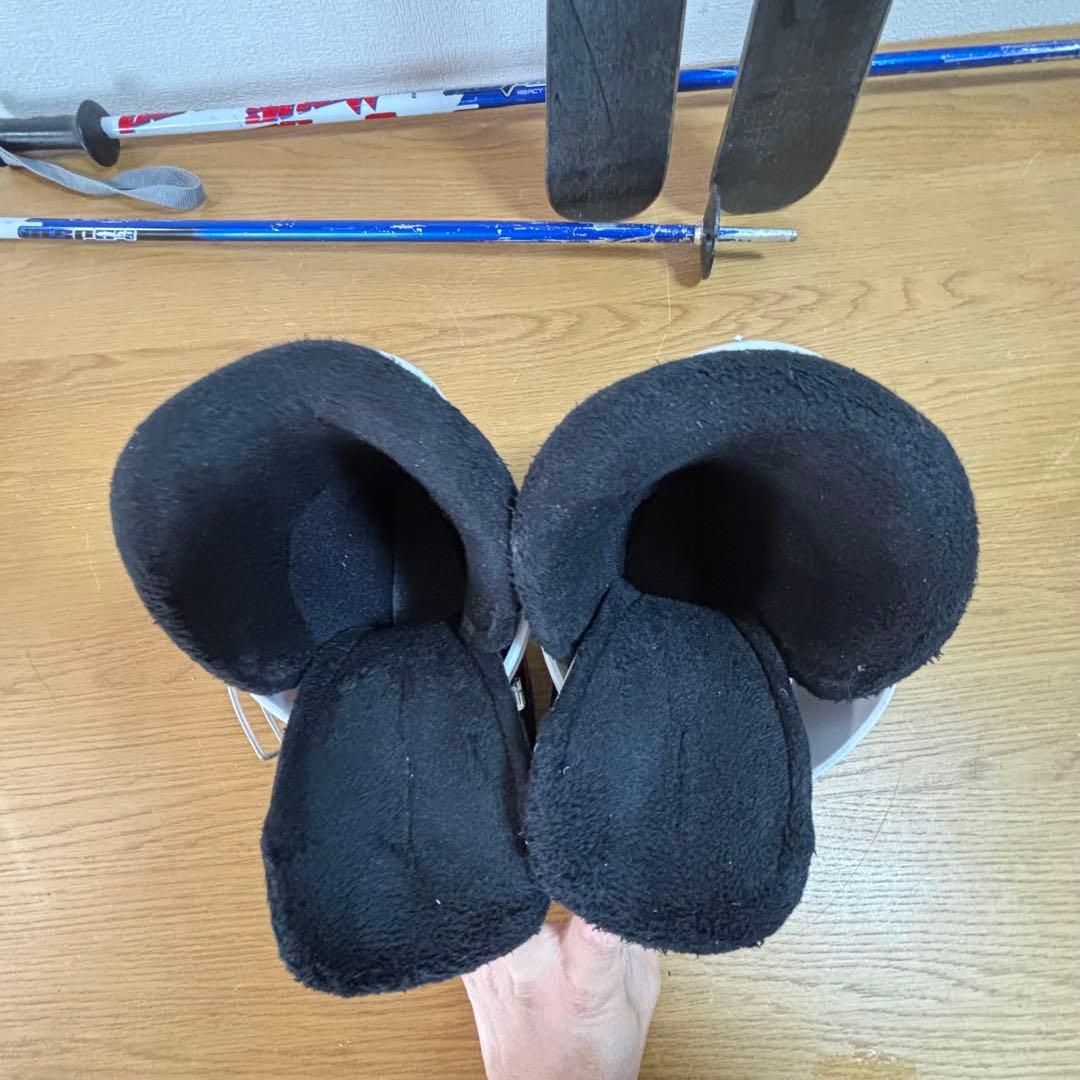 ジュニアスキー4点セット　ストック付　19-19.5cm