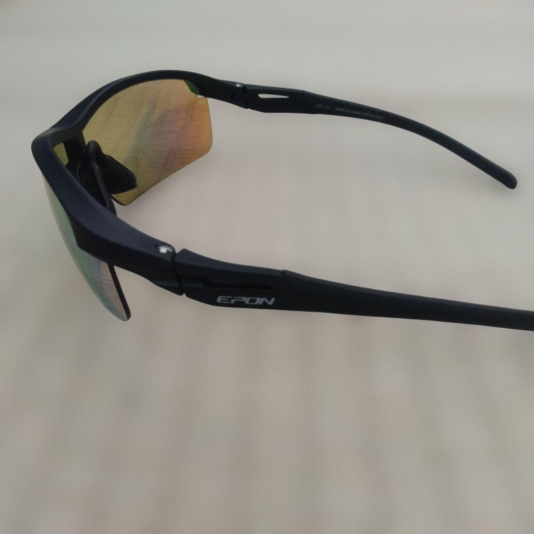 エポンゴルフ、サングラス