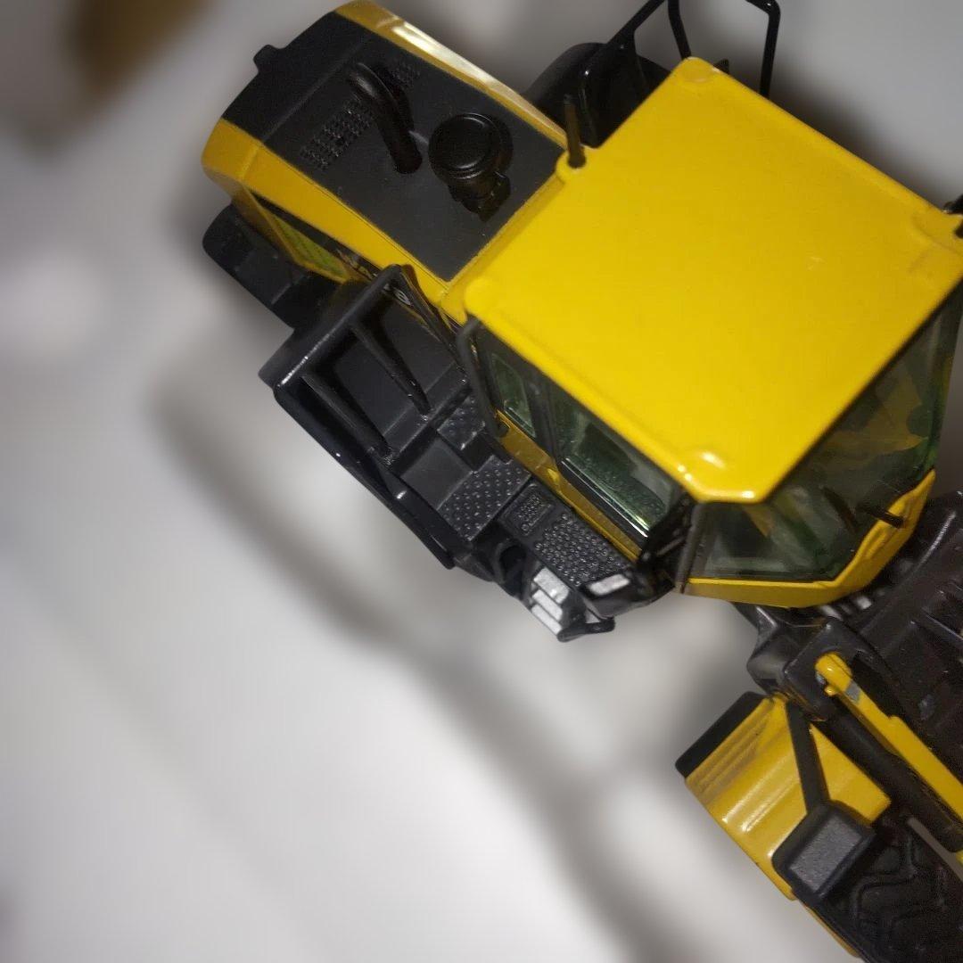 コマツ建機　 WA380-7 & WA380-8　2セット 1/50