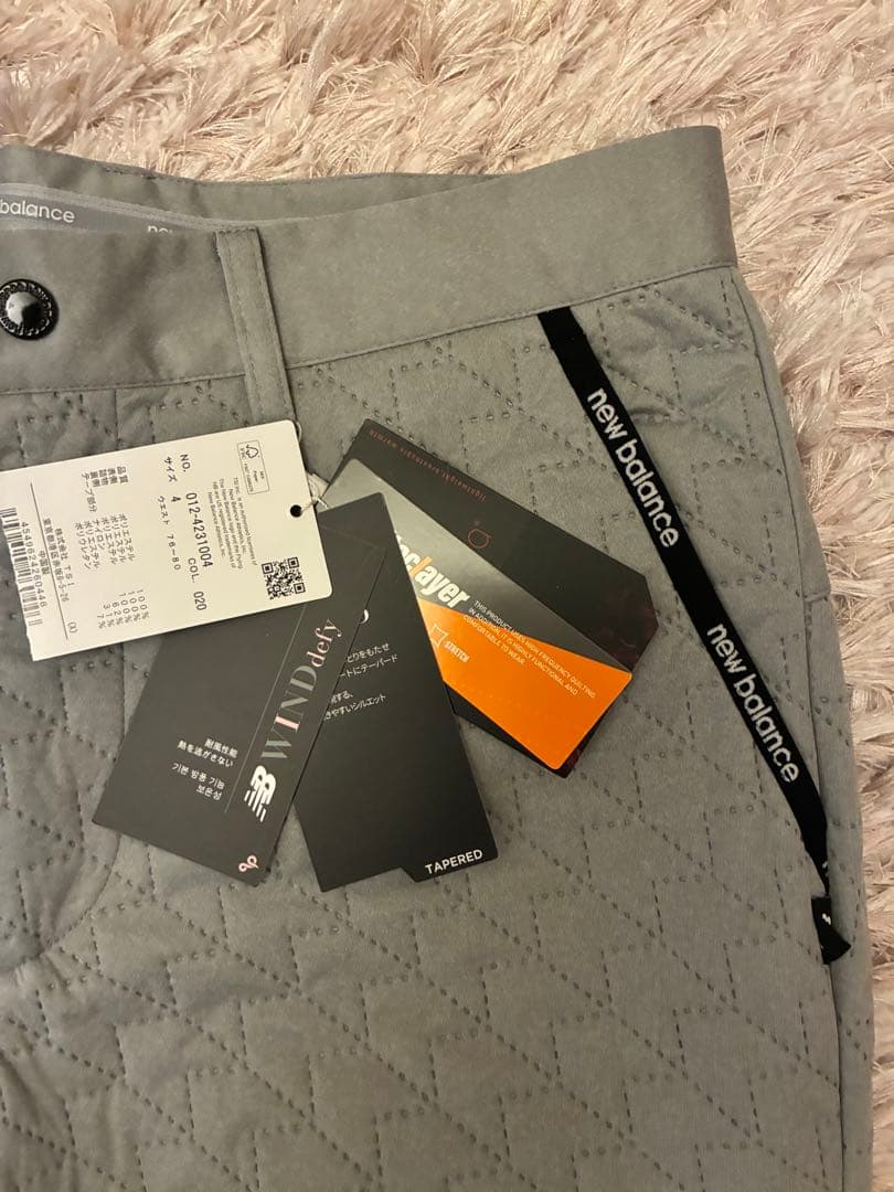 ニューバランス ゴルフ　蓄熱保温キルトテーパードパンツ　サイズ4