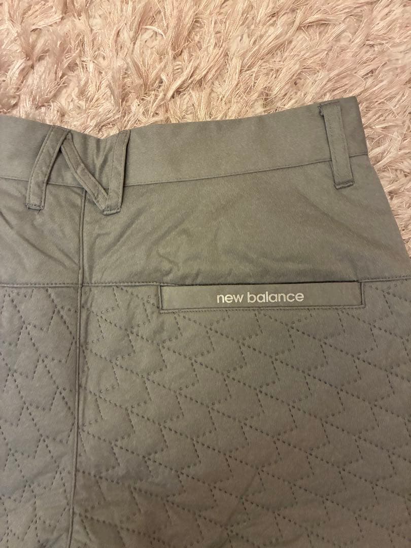 ニューバランス ゴルフ　蓄熱保温キルトテーパードパンツ　サイズ4