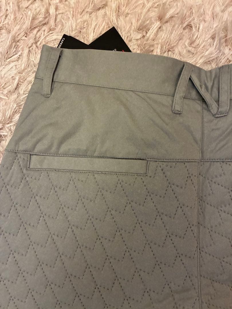 ニューバランス ゴルフ　蓄熱保温キルトテーパードパンツ　サイズ4