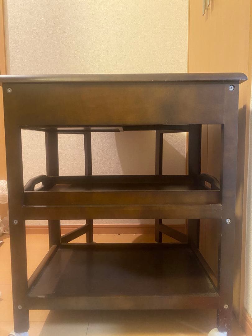 バタフライワゴン ニトリ