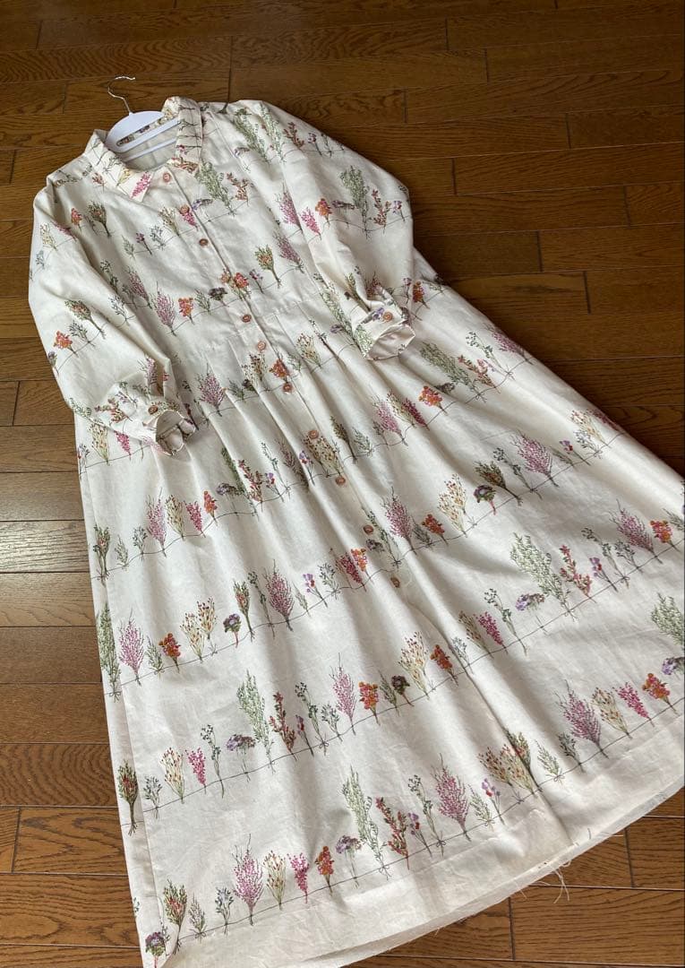 ウエスト切替ワンピ::ボタニカル::cotton リネン　【Hand made】