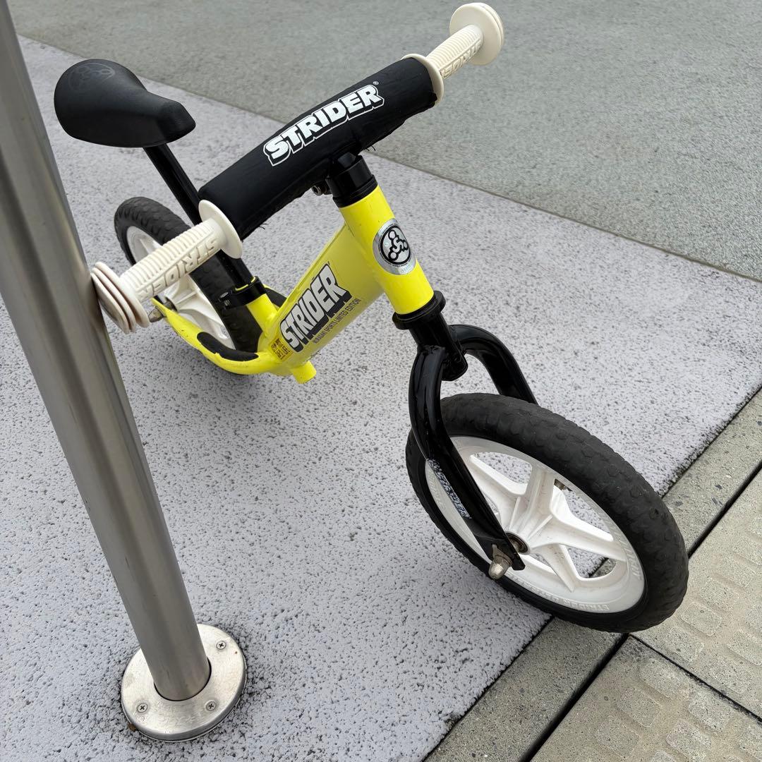 超人気 ストライダー STRIDER スポーツ 12インチ イエロー　正規品