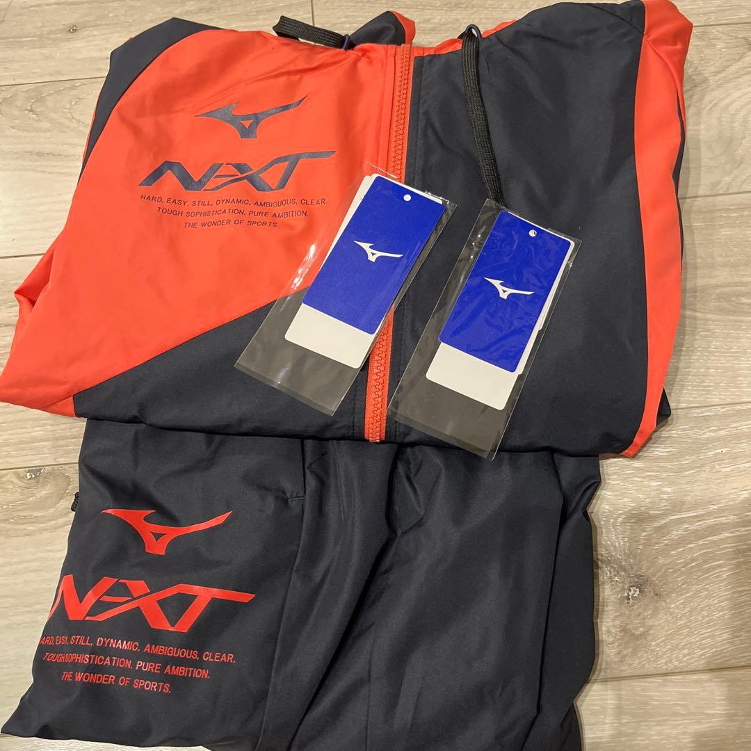 ランニングウェア　ウインドブレーカー上下　ミズノ