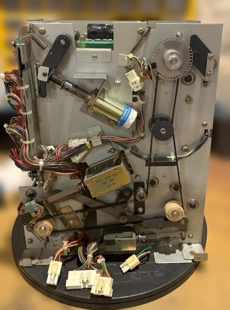 送料無料!!グローリー高額紙幣両替機ERD-20Q専用架台付➅