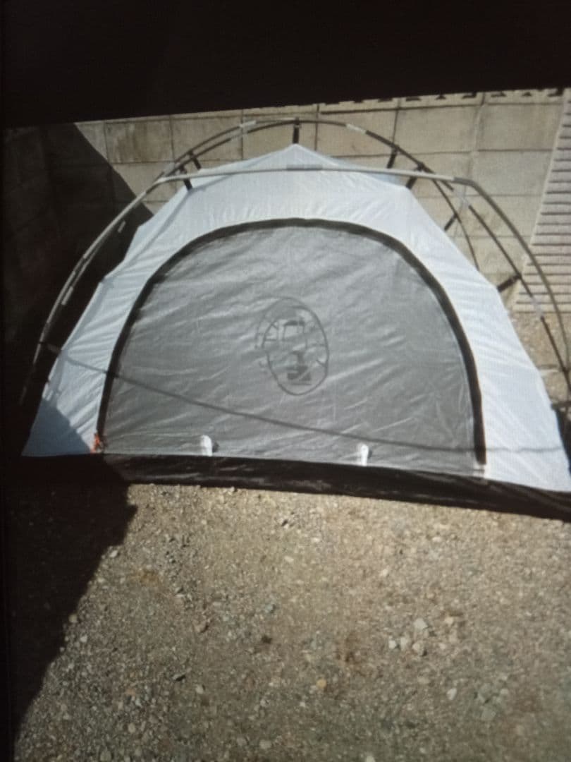 ソロキャンプにオススメ　4点セットです　テントにチェア、テーブル等