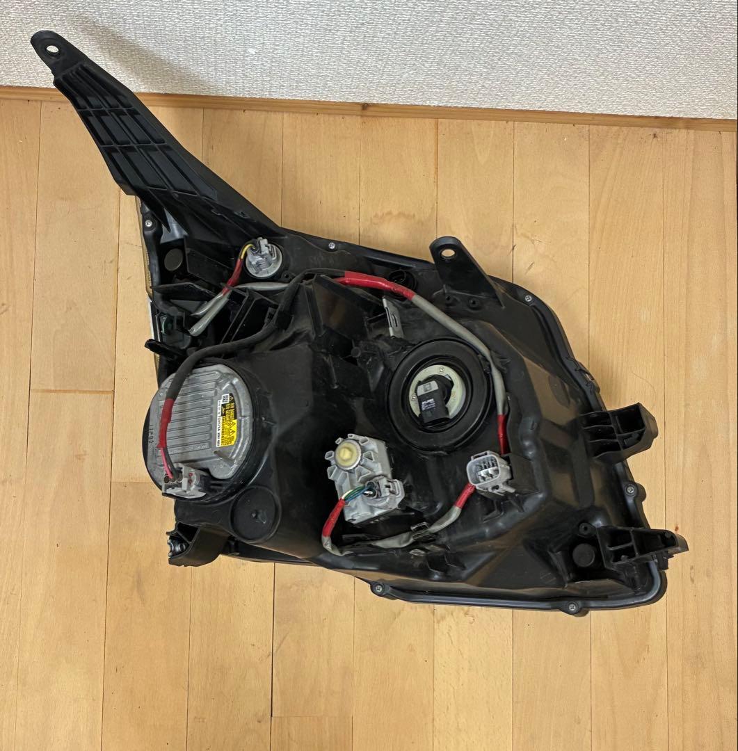 後期 HID ZRR70W ヴォクシー 左 ヘッドライト KOITO28-226